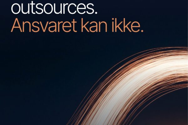 Forsiden af Edora Clouds whitepaper NIS 2 og cloud: Clouddriften kan outsources. Ansvaret kan ikke.